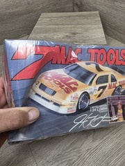 MONOGRAM 1:24 LUMINA MAC TOOLS HARRY GANT NASCAR MODEL KIT READ!!!