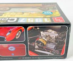 AMT 1957 Chevy Corvette Convertible Model Kit 1:25 Culture Series Sealed 1016/12