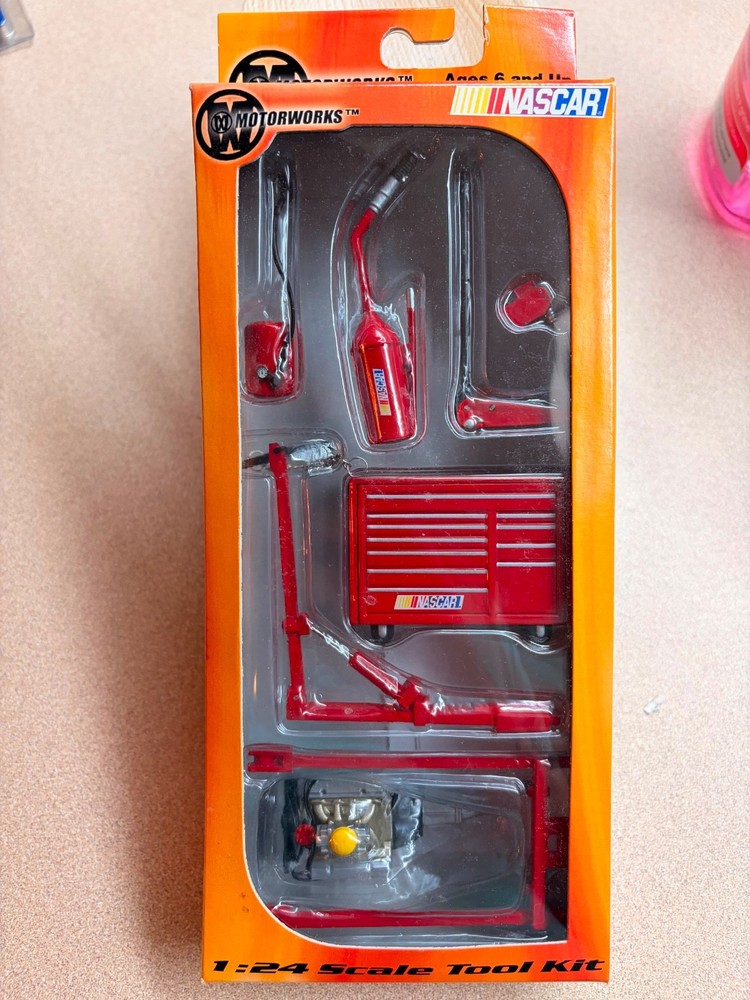 Nascar Motorworks 1:24 scale tool kit new tiny tool kit