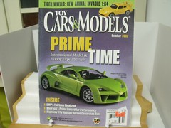 TOY CARS & MODELS MAGAZINE, OCTOBER 2002, 92 PAGES, DIE CAST, KITS, EXC COND