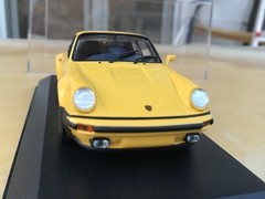 1/43 MINICHAMPS PORSCHE 911 turbo (930) yellow CA04316031 200 pcsmint,++ !