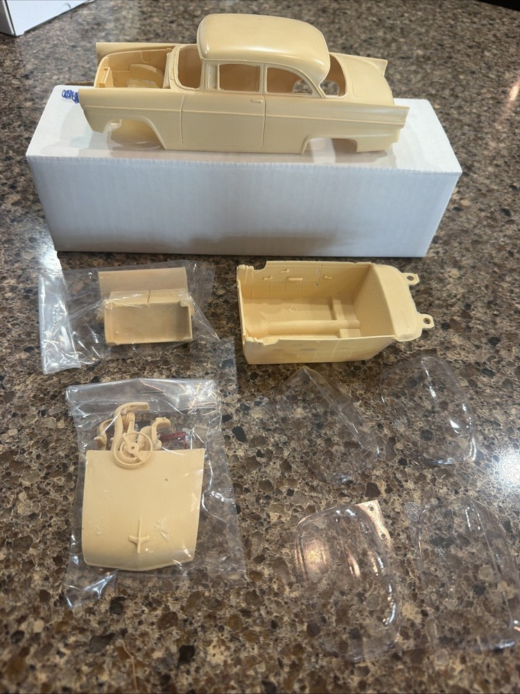 STAR MODELS RESIN 1955 FORD CUSTOMLINE 2 DOOR RESIN KIT! CIRCA 2000’s! VMCP!