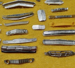 1/25 Vintage Junkyard Grille and Taillight Parts Lot