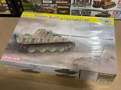 Dragon Models 6799 1/35 Sd.Kfz.171 Panther Ausf.F w/7.5cm KwK42 L/100 Smart Kit