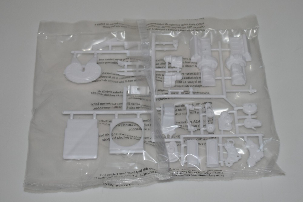 AMT CHEVY TITAN 90 1417/06 ⭐PARTS⭐ ENGINE+FIFTH WHEEL+MORE 1:25