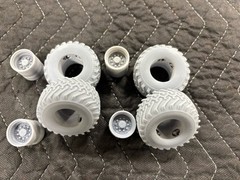 Resin Printed 1/25 1st Gen Monster Truck 48 Inch Terra Tires And Wheels Bigfoot