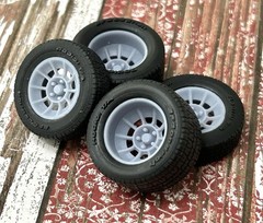 1/24 Scale: 15-inch “Amer. Racing Vector” Resin Wheels W/ Wide Rear Tires￼