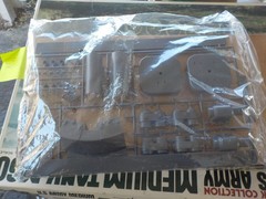 Bandai 1/15 Scale Remote Control Panzerkampfwagen VI/TIGER I–SEALED PARTS