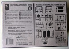 AMT Tip Top Shop 1/25 Scale Model Garage Accessories