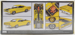 Revell 1970 Plymouth Duster Road Runner 1/24 Scale Plastic Model Car Kit 14531