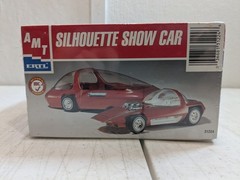 AMT 31224 – Silhouette Show Car Model Kit – 1:25 Scale