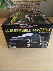 Olds 1985 Oldsmobile 442/FE3-X Show Car 1:25 scale Revell Model, Open Box Complt