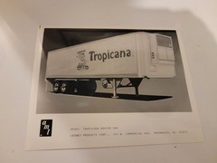 *Vintage / Rare* AMT Factory Photo (TROPICANA REEFER VAN) # 6902