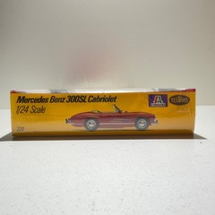 Italeri Testors #229 1:24 Scale Mercedes-Benz 300SL Cabriolet Plastic Kit Sealed