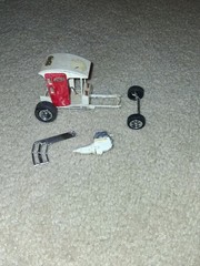 MPC VENDING MACHINE SHOW ROD MODEL KIT FOR PARTS OR RESTORATION