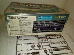 amt/ertl 57 ford fairlane 500 model kit #8028