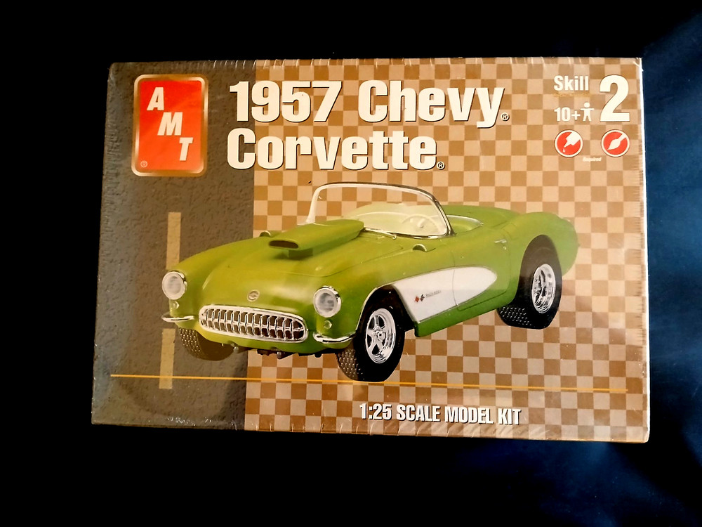Model Kit 1957 Chevrolet Corvette AMT 1:25