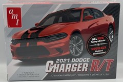 AMT 1323 1:25 2021 Dodge Charger RT Plastic Model Kit