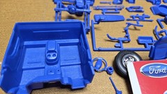 1996 Ford F-150 4×4 1/25 LINDBERG Started Model Kit for rebuilding or parts