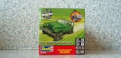 Jeep Wrangler Rubicon 1:25 scale Revell SnapTite Kit Molded In Green
