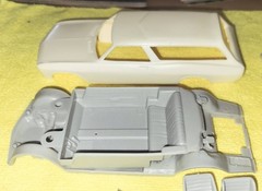 1969 Corvair Sport Wagon RESIN CURBSIDE KIT~1/25 w/ Interior, Chassis, Engine