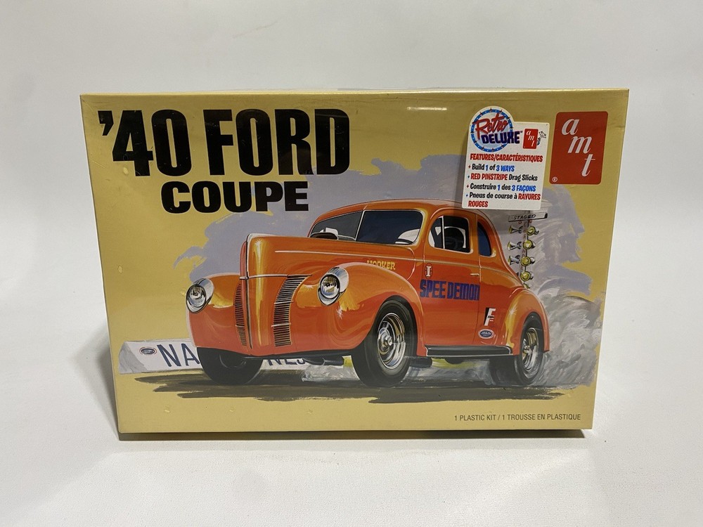 AMT 40 Ford Coupe Build 1 Of 3 Ways Retro Deluxe Car Plastic Model Kit Sealed