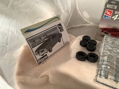 1:25 AMT ERTL 1969 OLDSMOBILE 4-4-2 W-30 MODEL KIT 2 IN 1 New Open Box 8232