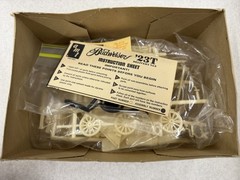 AMT Budweiser ‘23T Delivery Van 2401 1/25 Scale Unassembled Hobby Kit