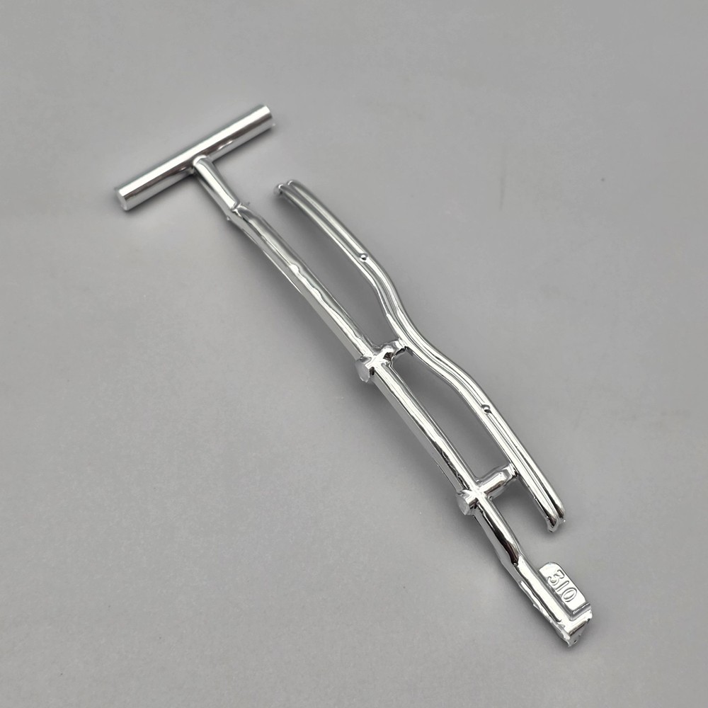 AMT 1/25 1934 Ford 5 Window Coupe Parts Kitbash Chrome Rear Bumper