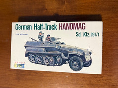 GERMAN HALF TRACK HANOMAG 1-72 SCALE ESCI # 8002