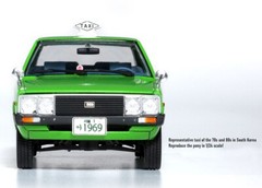 Academy 1/24 Korea First Model Car Hyundai Pony TAXI version Model Kit #15140