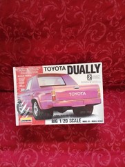 M3A VERY Sealed rare Lindberg 1994 Toyota Dually 4×4 1/20 Truck Model Kit 72575