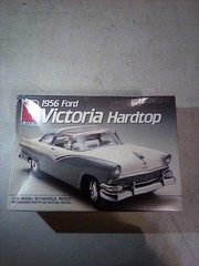 A7D 1956 Ford Victoria Hardtop Model Kit AMT ERTL 6547 1/25 Open Box, Complete