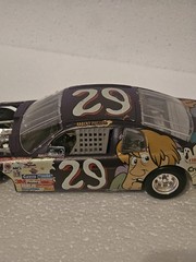 Damaged Model Kit NASCAR Stock Car 1:24 Monte Carlo 29 Scooby-Doo Robert Pressly