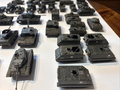 LOT Of 40 1/87 Roco Minitanks Austria 32 Tanks 8 Trucks DBGM HO SCALE