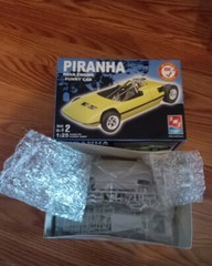 Piranha Rear Engine Funny Car AMT 1/25 Complete & Unstarted.
