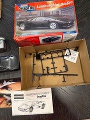 Monogram SnapTite Lamborghini Diablo 1:32 Scale Model Kit With 4 Testors Enamel