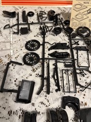 Vintage 1925 Model T Ford 1:25 Model Kit AMT Corporation 1960s Appears Complete