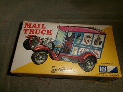 MPC 1/25 GEORGE BARRIS U.S.MAIL UNBUILT PLASTIC MODEL CAR KIT W/ BOX
