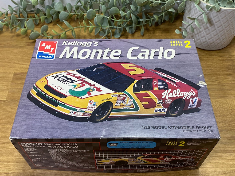 NEW AMT Model Kit – NASCAR #5 Kellogg’s Chevrolet Monte Carlo Terry Labonte