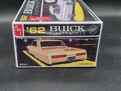 AMT 1962 ’62 Buick Electra 225 Retro 2 in 1 Plastic Built Model Car Kit 1:25 614