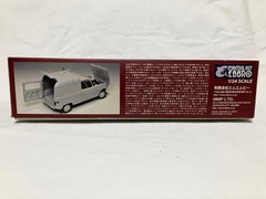 EBBRO 1/24 Renault 4 FOURGONNETTE Collectables 17+