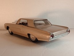 RARE 1963 Ford Thunderbird Dealer Promo 1:24 Plastic Car Bronze