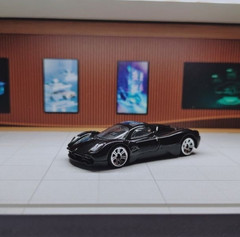 Pagani Utopia Caron Black 1/64 Diecast Car Model Toy Alloy Auto Miniature Gift