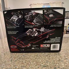 Polar Lights Batmobile Batman 1:25 Plastic Model Kit Skill Level 2 Unassembled