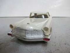 1956 A.M.T. FRICTION WHITE LINCOLN CONTINENTAL PROMO CAR
