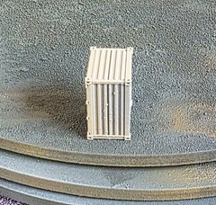 One 1/87 HO scale 8′ x 5′ cargo container, desert tan