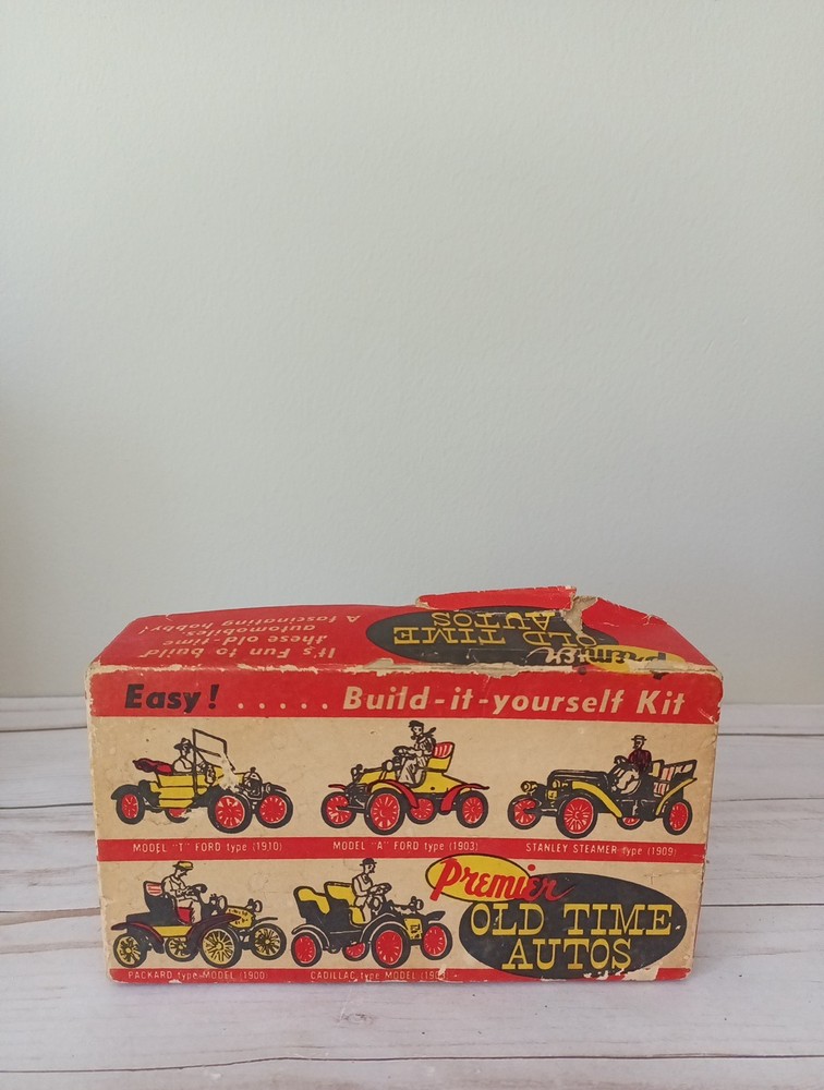 Premier’s Vintage Old Time Autos Cadillac Model Kit #204-39 Made In USA