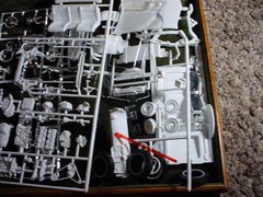 VINTAGE AMT 1968 OLDSMOBILE TORONADO 1/25 MODEL KIT UNBUILT NMIB