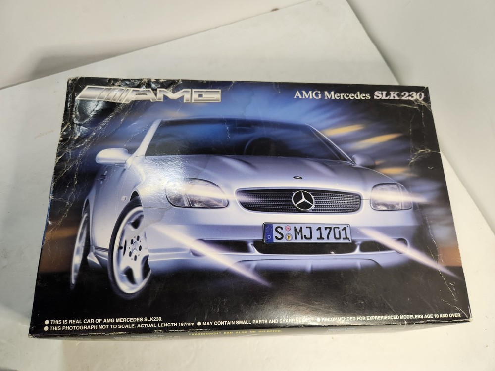 Vintage Fujimi AMG Mercedes Benz SLK 230 Variodach Model Kit Car 1:24 Japan Auto